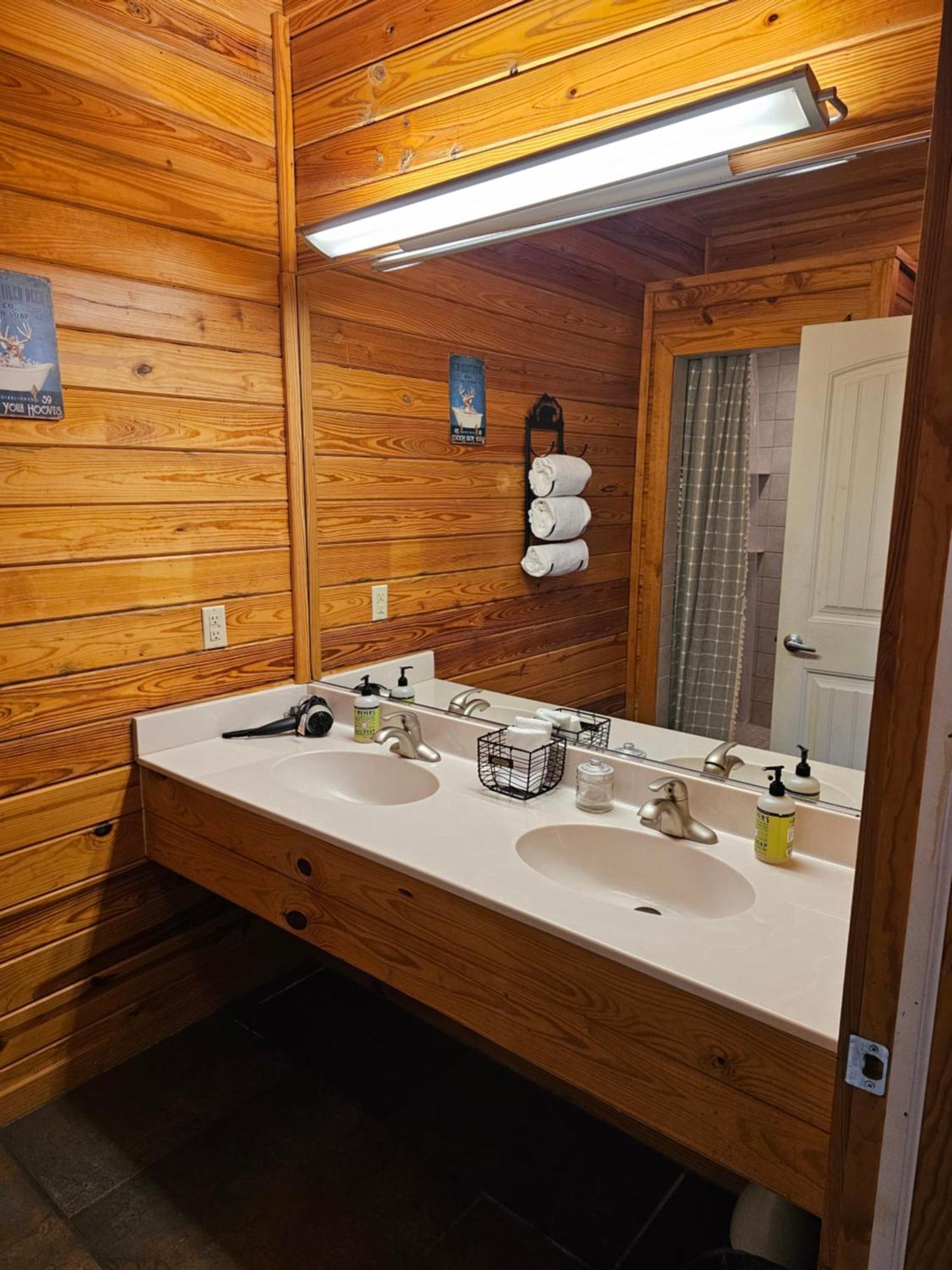 5 Min To Beaver Lake-King Bed-Fire Pit-Jetted Tub #2 Eureka Springs Luaran gambar